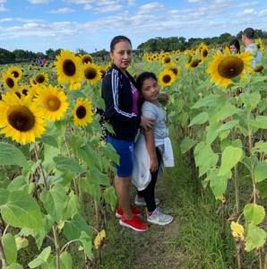 Meet your Posher, Elizbeth